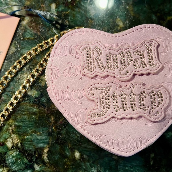 Juicy Couture Blush Pink Heart-Shaped Mini-Purse - Picture 2 of 7